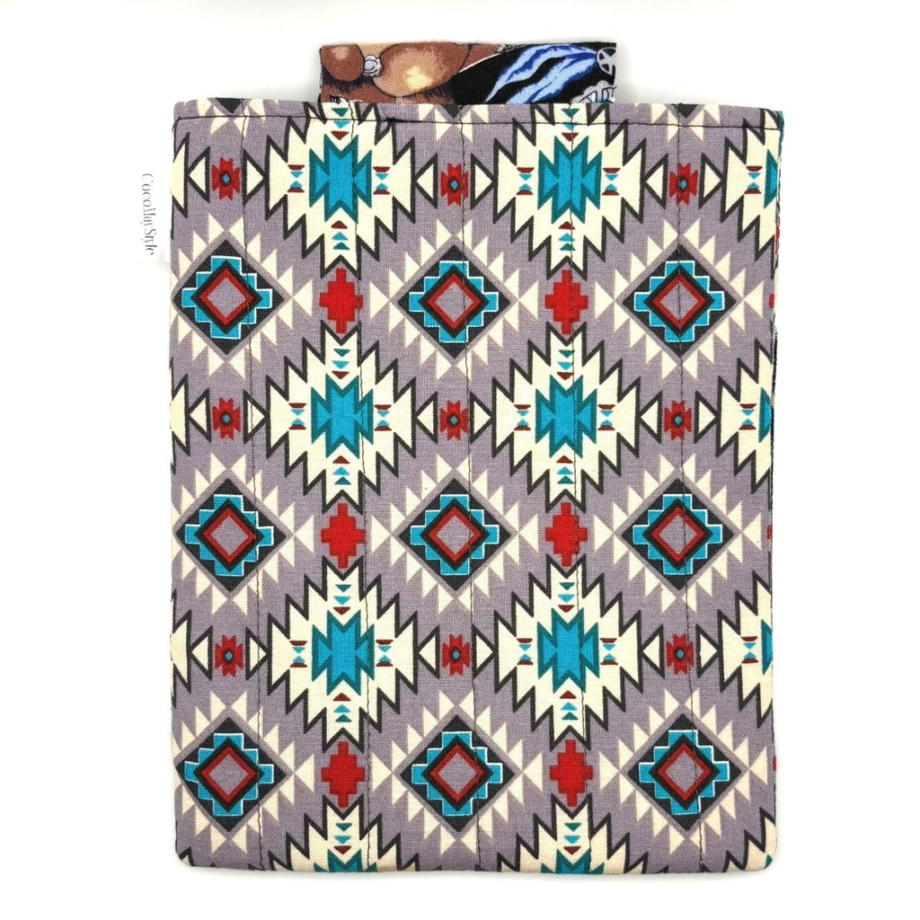 E-Reader sleeve with patterned fabric with geometric design