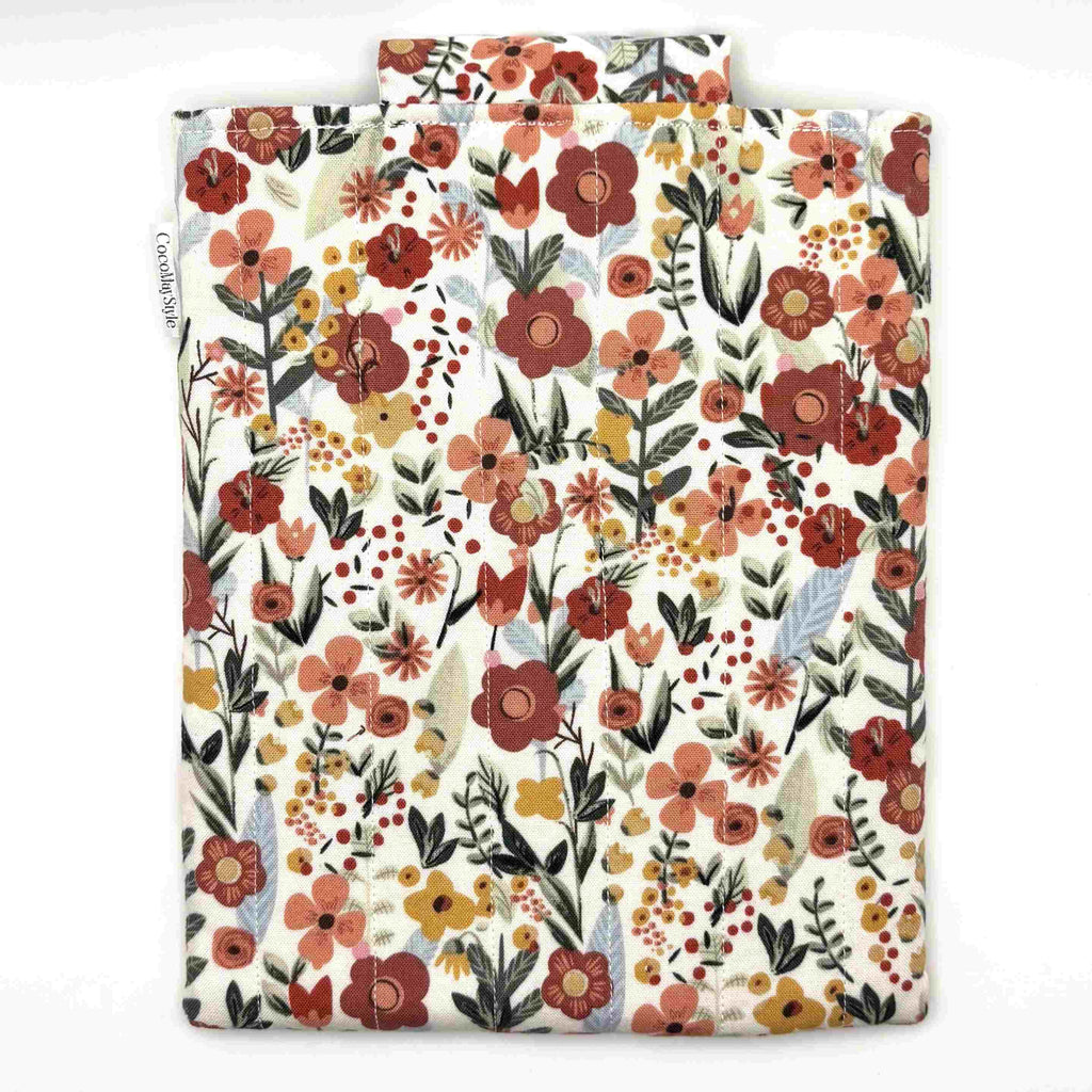 E-Reader sleeve with floral patterned fabric