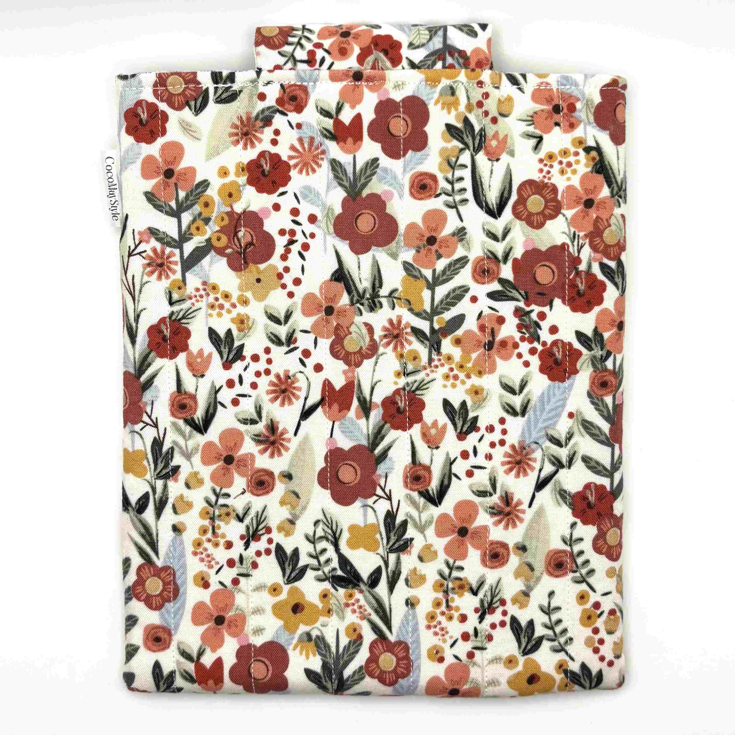 E-Reader sleeve with floral patterned fabric