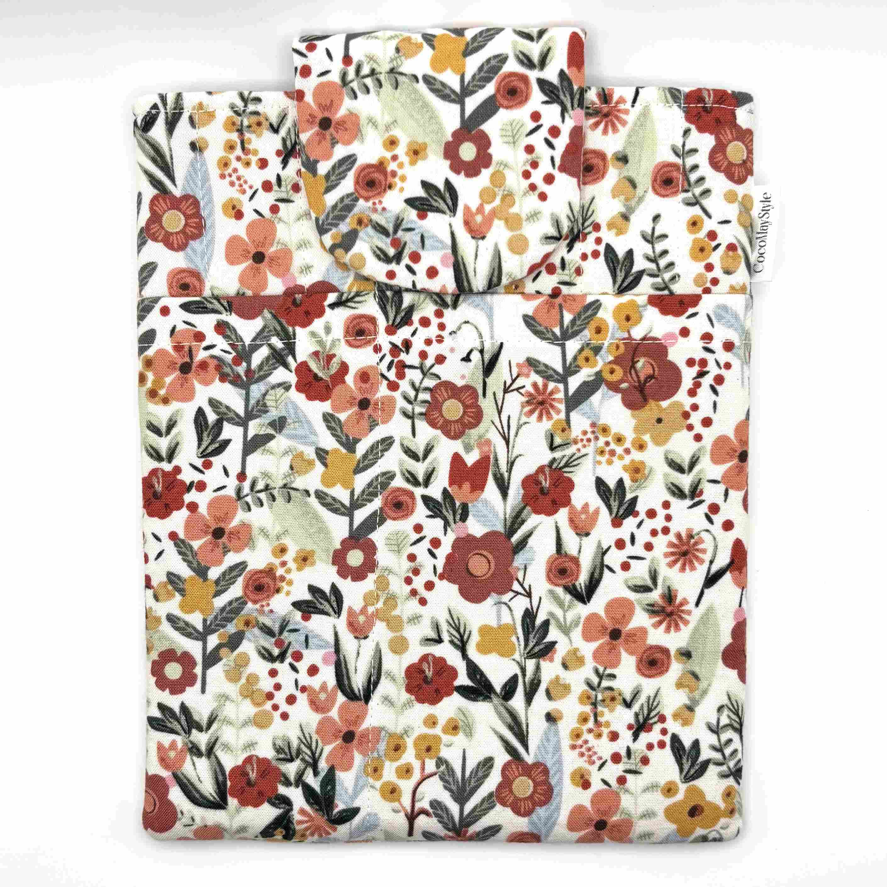 E-Reader sleeve with floral patterned fabric