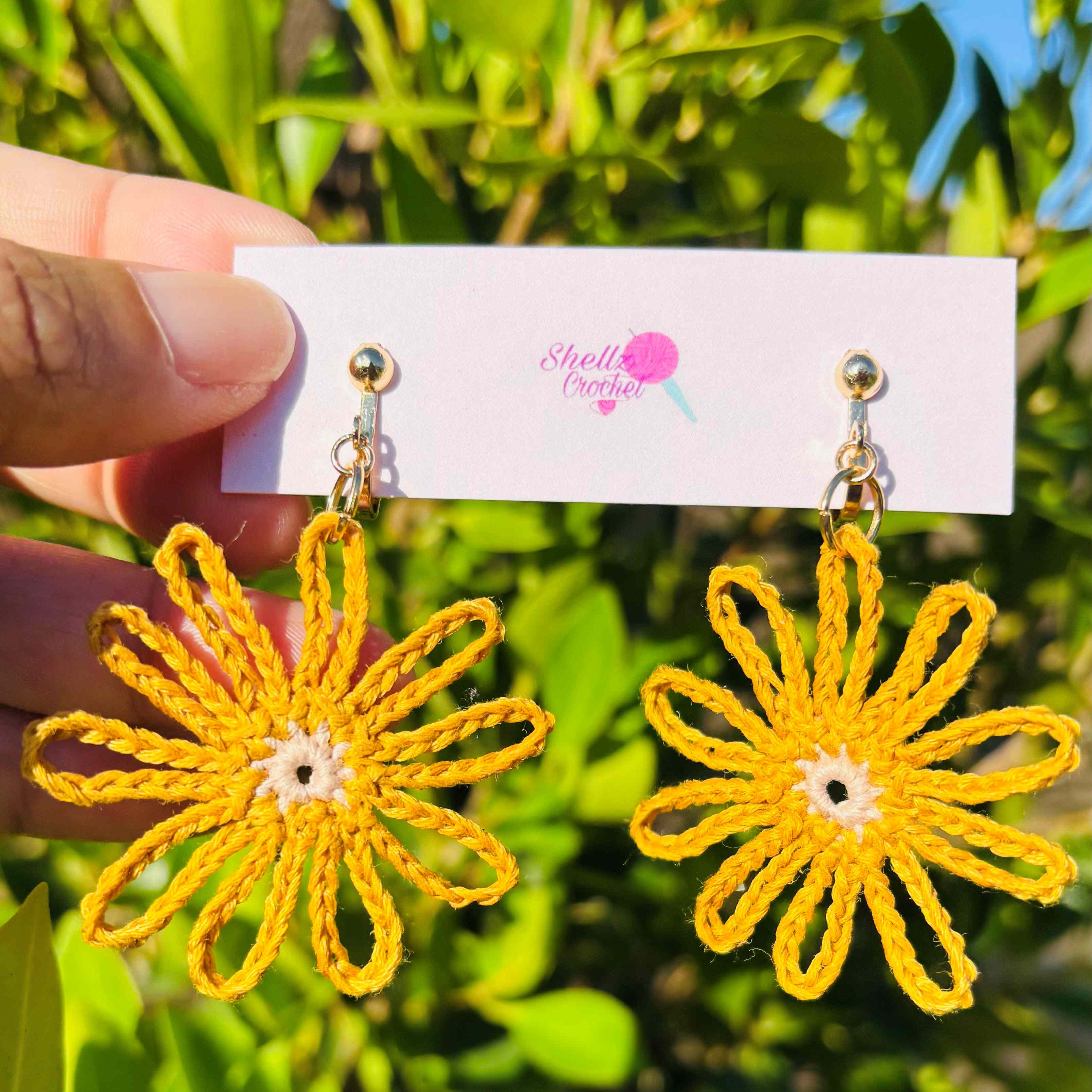 Petal Drift Single Earrings