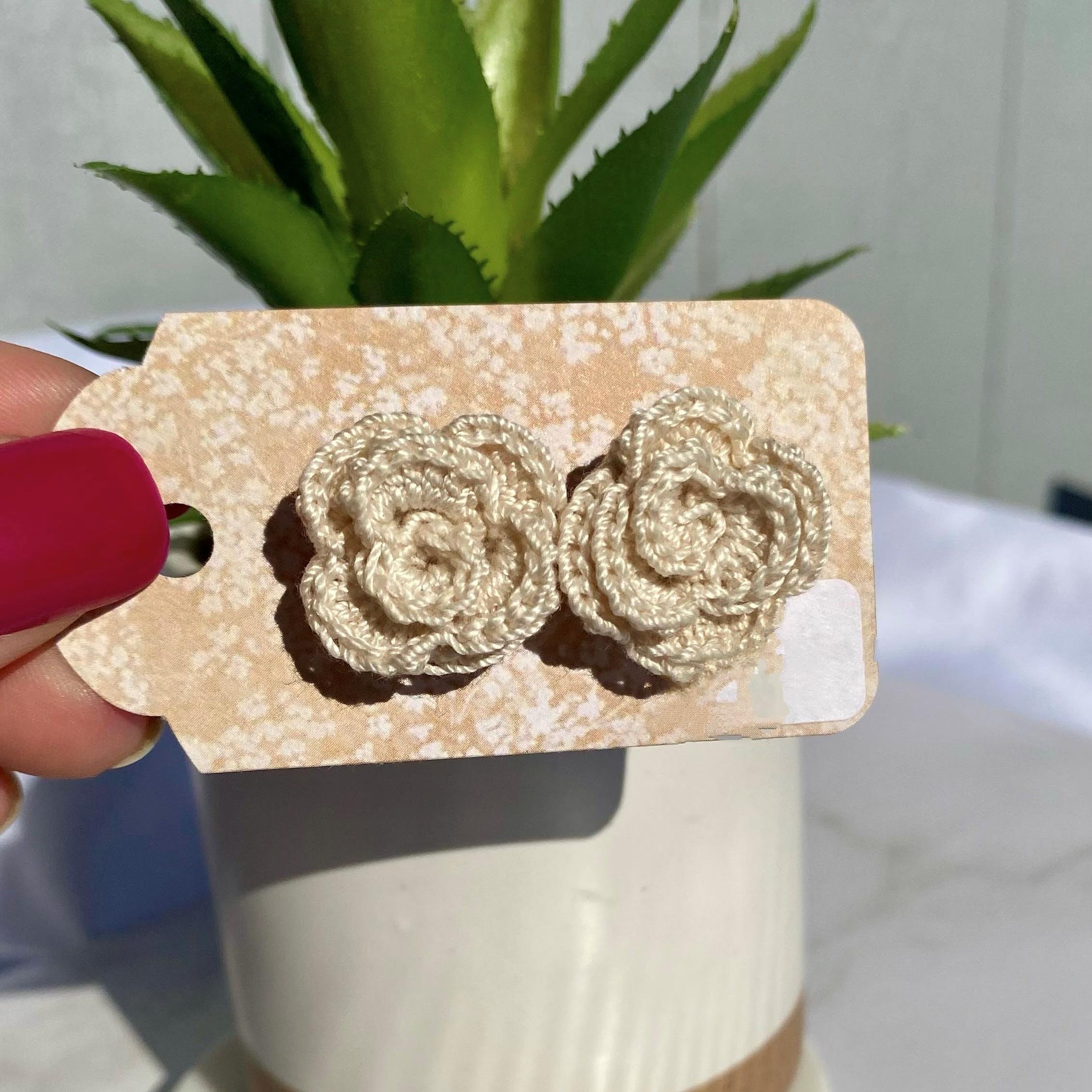 Ivory Sweet Rosettes Earrings