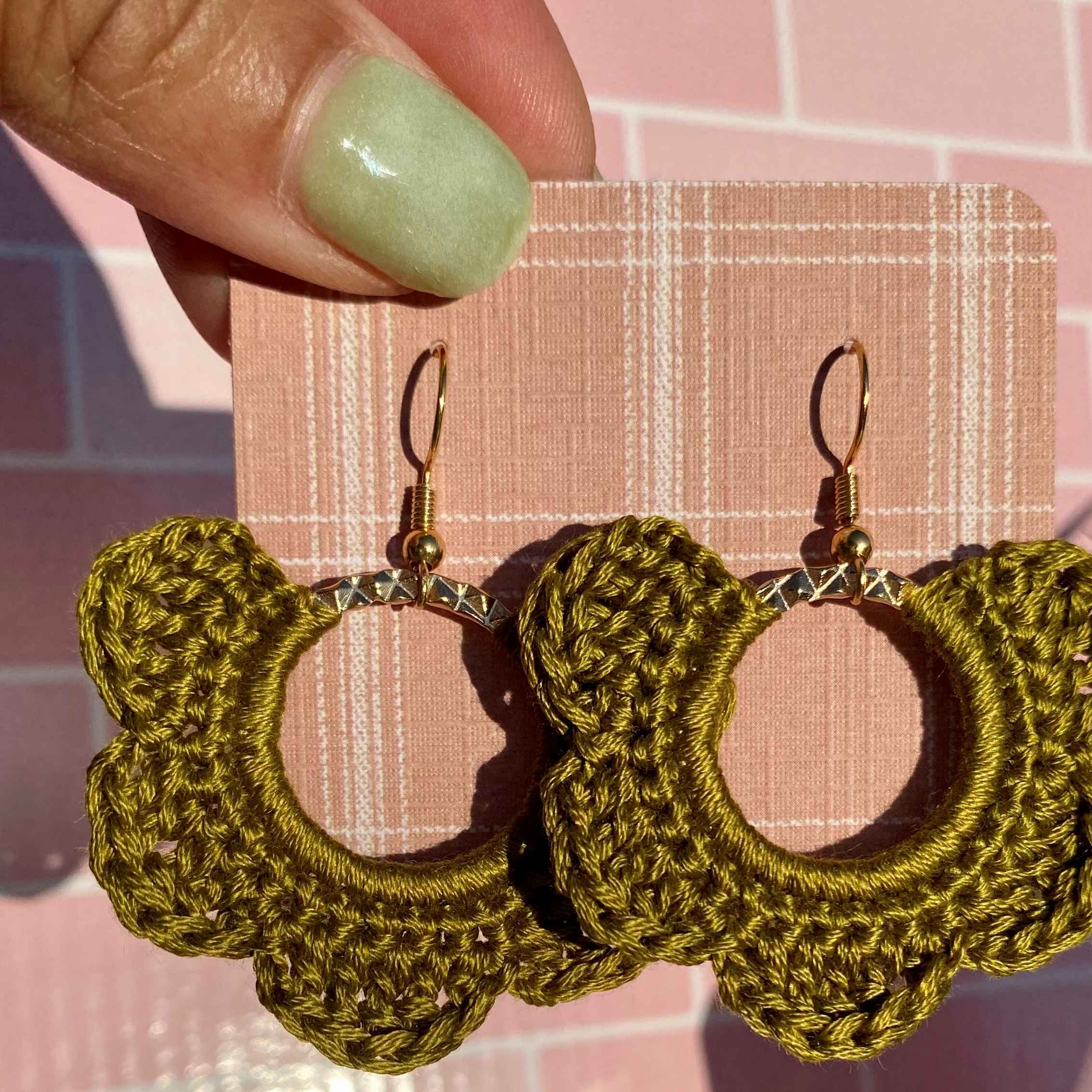 Scalloped Edge Earrings